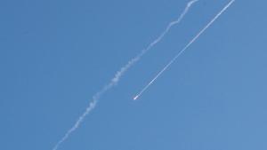 Irán asegura que frustró el intento de rescate del piloto y derribó cuatro aeronaves de EEUU