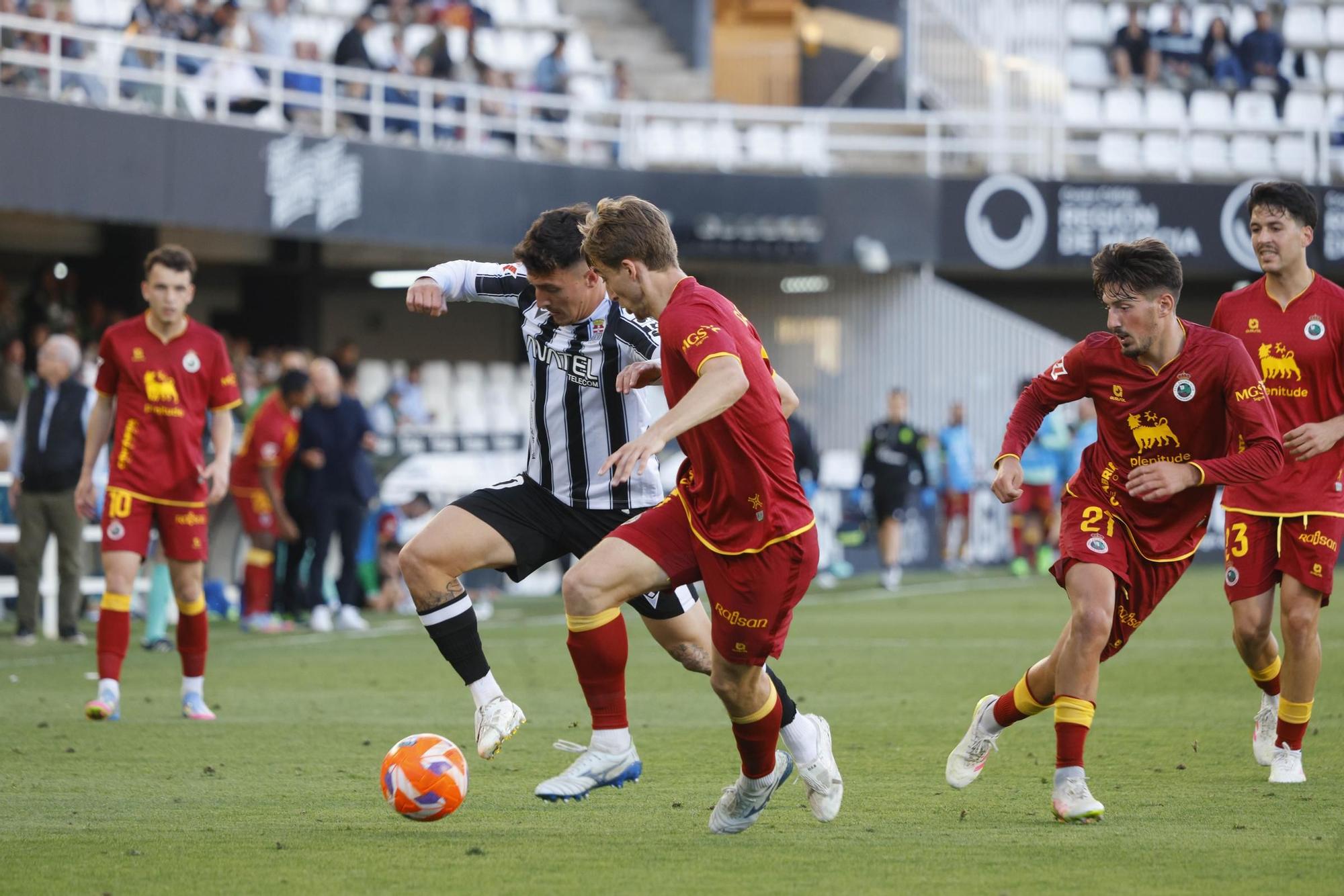 La victoria del FC Cartagena ante el Racing, en imágenes