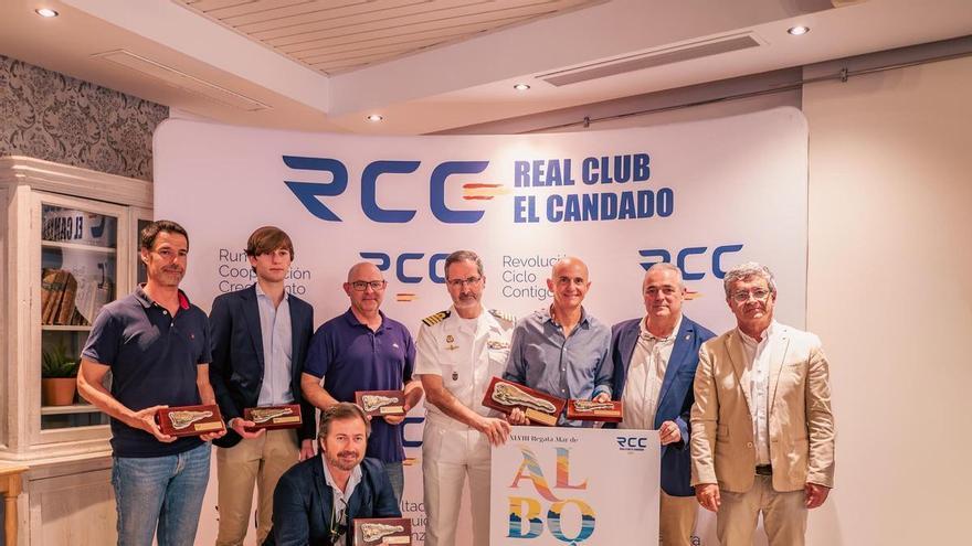 El Real Club Mediterráneo celebra el triunfo del UXAMA de Pablo Valenzuela en la Regata Mar de Alborán