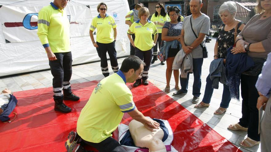 Así tienes que actuar ante una parada cardiaca