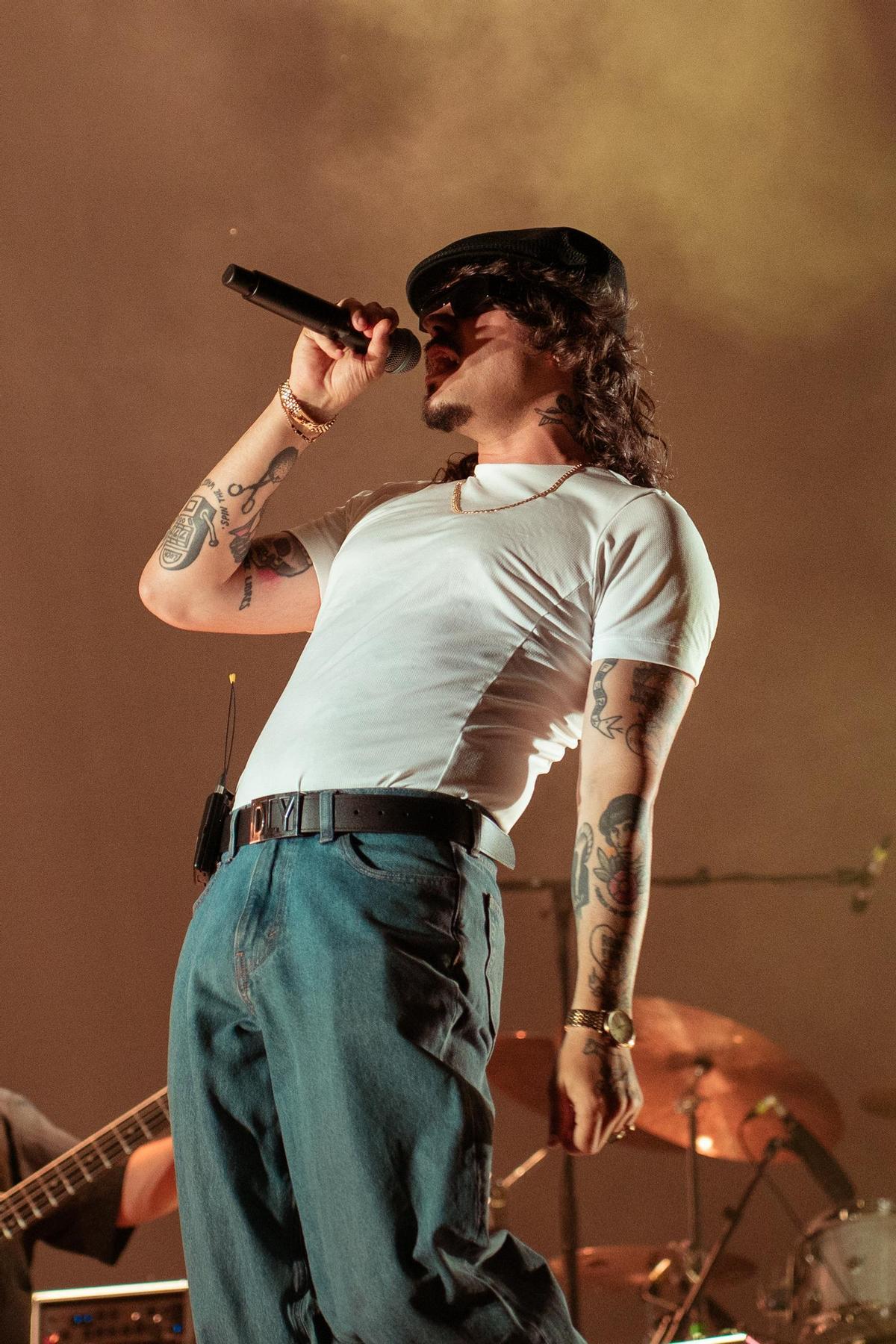 El concierto de Califato ¾ y La Plazuela de Icónica Santalucía Sevilla Fest en imágenes