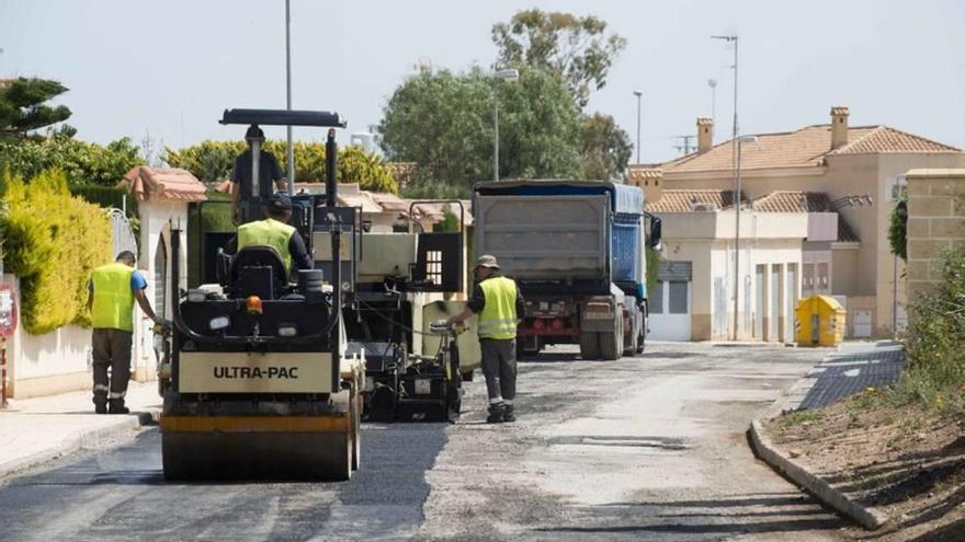 El Plan de Asfaltado cuenta  con 250.000 euros para arreglos en calles de 14 poblaciones