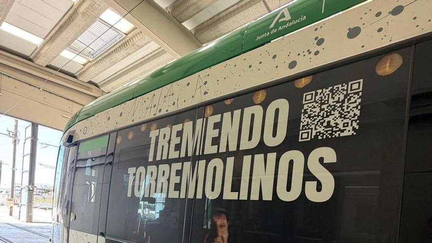 Torremolinos lleva su campaña más "tremenda" al Metro de Málaga este verano
