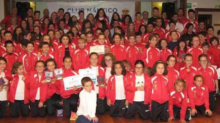 Deportistas del Club Náutico en la gala.