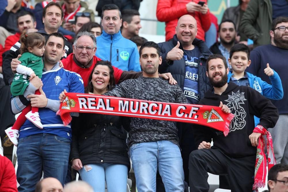 Partido entre el Real Murcia y el Linense