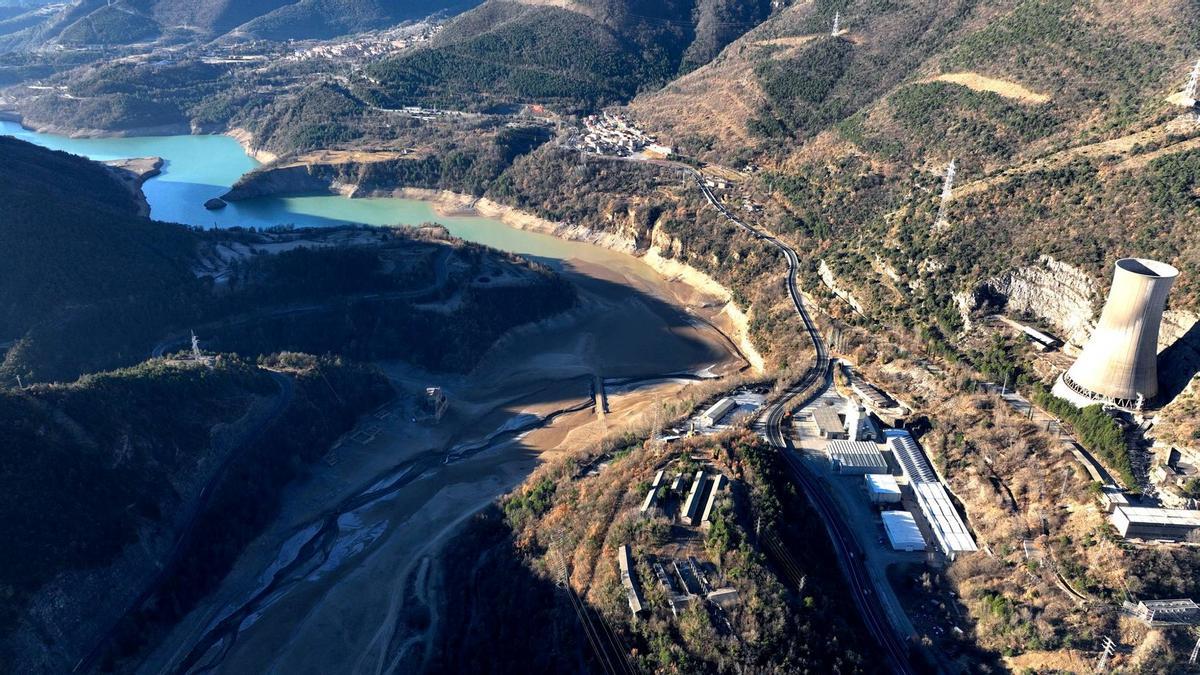 Imagen aérea del pantano de la Baells