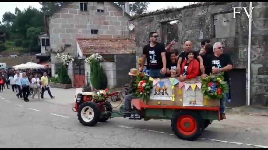 Tractorada y música alternativa en un sábado cualquiera en el Festival de Cans