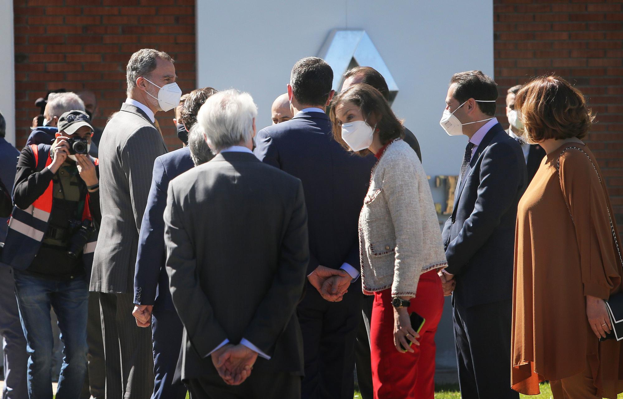 Así ha sido la visita del rey la factoría de Renault en Palencia