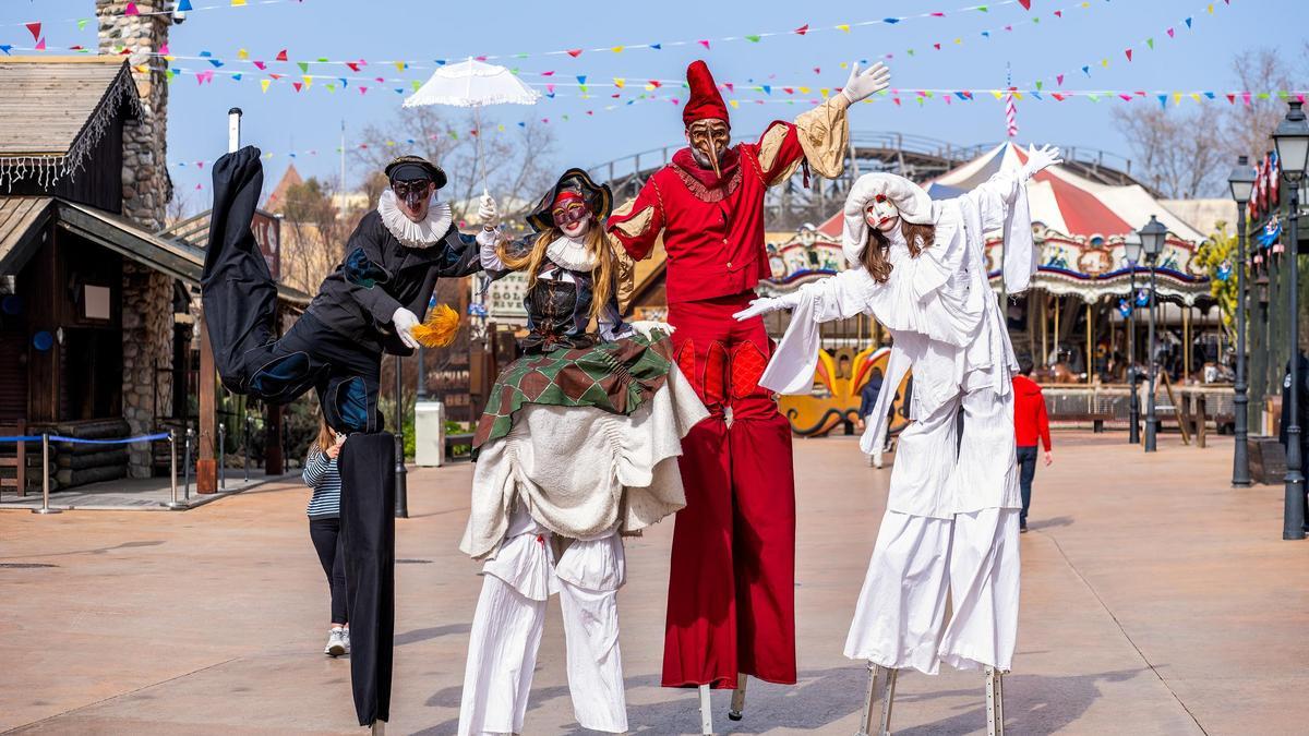 PortAventura Park ambientado en Carnaval en su primer día de la temporada 2024