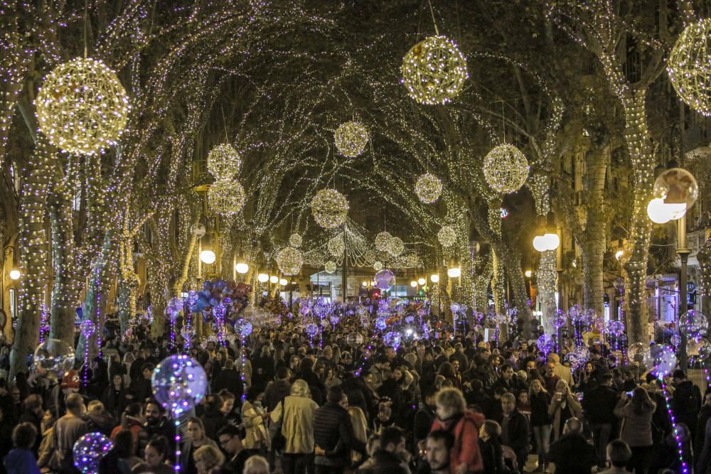 Lichterglanz und Zirkuszauber: Weihnachtsbeleuchtung 2018