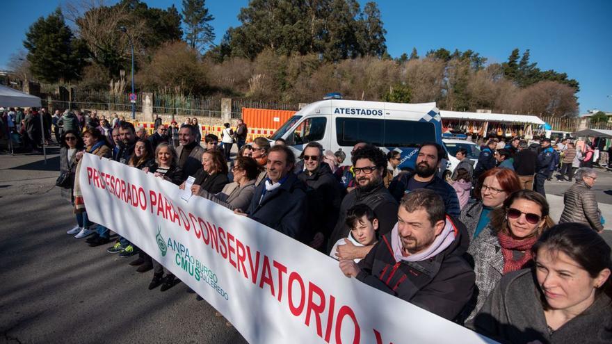 Protesta por la cobertura de bajas en el Conservatorio, en el feirón, en marzo.