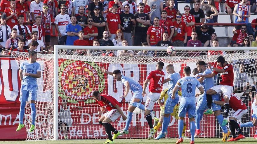 Un empat a Girona seria gairebé la permanència per als aragonesos