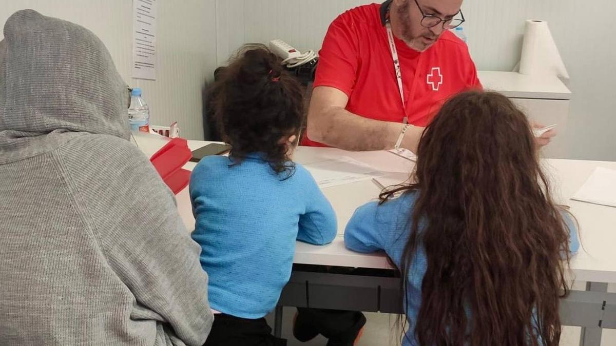 Doce personas rescatadas en la costa de Alicante