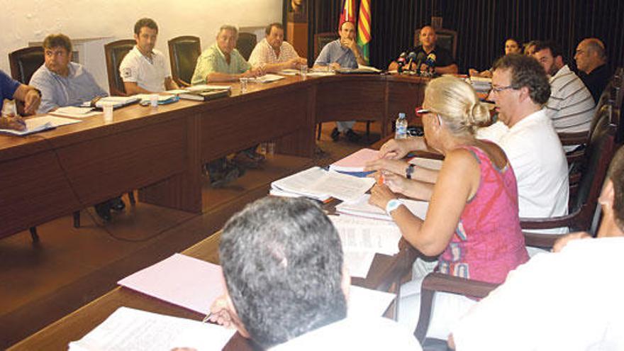 Una imagen de los miembros de la corporación municipal, durante el pleno de ayer.