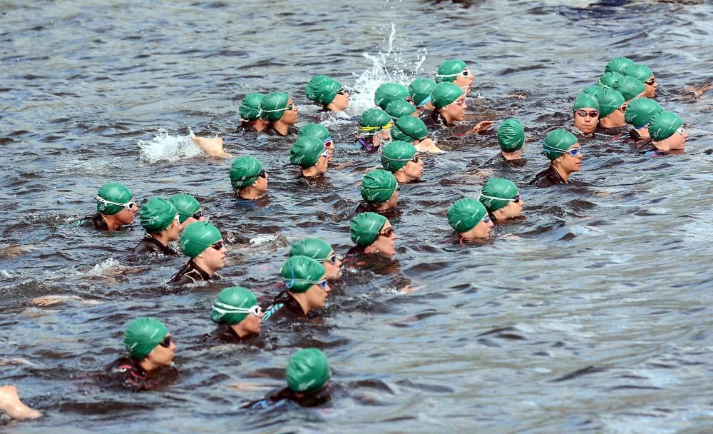 El Triatlón Motorbike Galaico Pontevedra se lleva el bronce en la categoría escolar femenina.