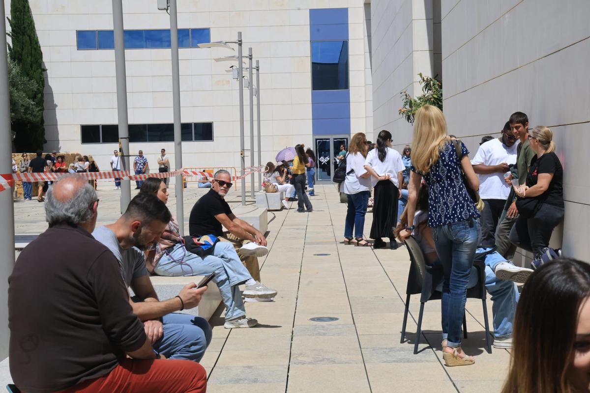 Así ha arrancado el casting de "Enredados" en Alicante