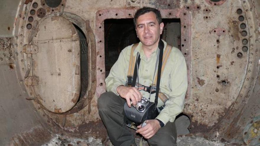 Juan Ignacio Chacón, en el interior del submarino Peral.