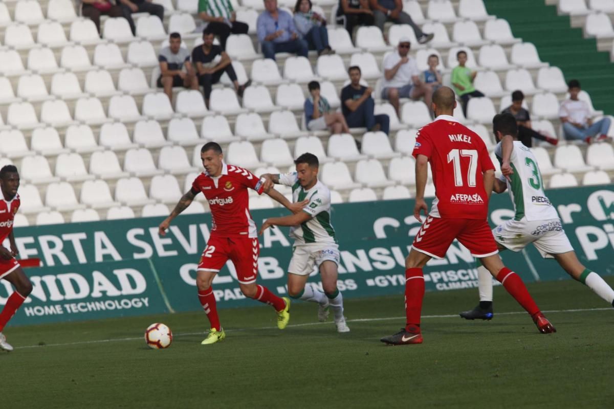 Las imágenes del Córdoba C.F.-Nastic