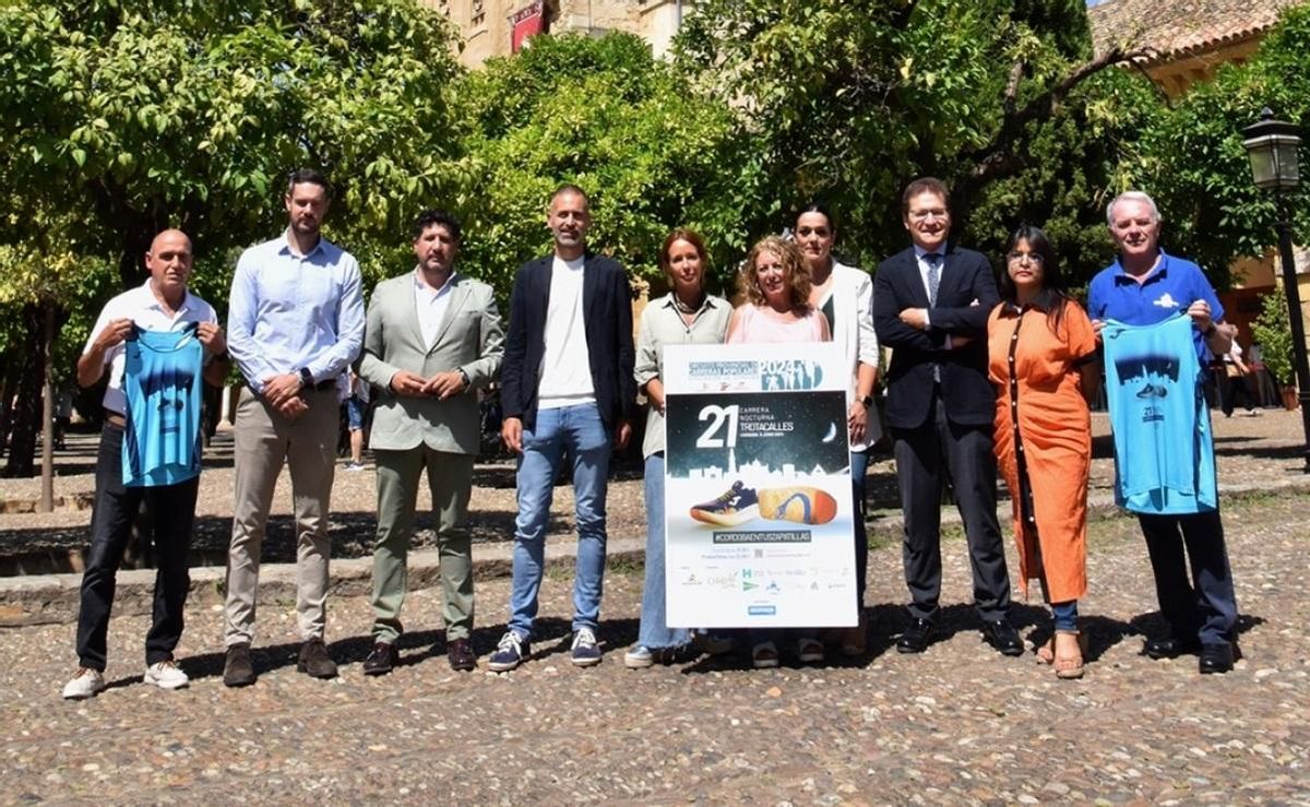 Presentación de la Nocturna Trotacalles en El Patio de Los Naranjos de la Mezquita Catedral.