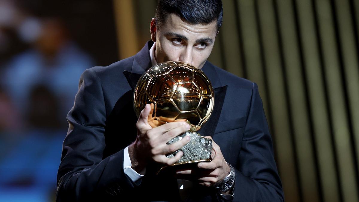 Rodri Hernández ha ganado el Balón de Oro 2024 por delante de Vinicius y Bellingham.