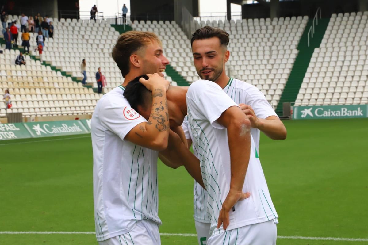 El Córdoba CF B en la final contra el Puente Genil, en imágenes