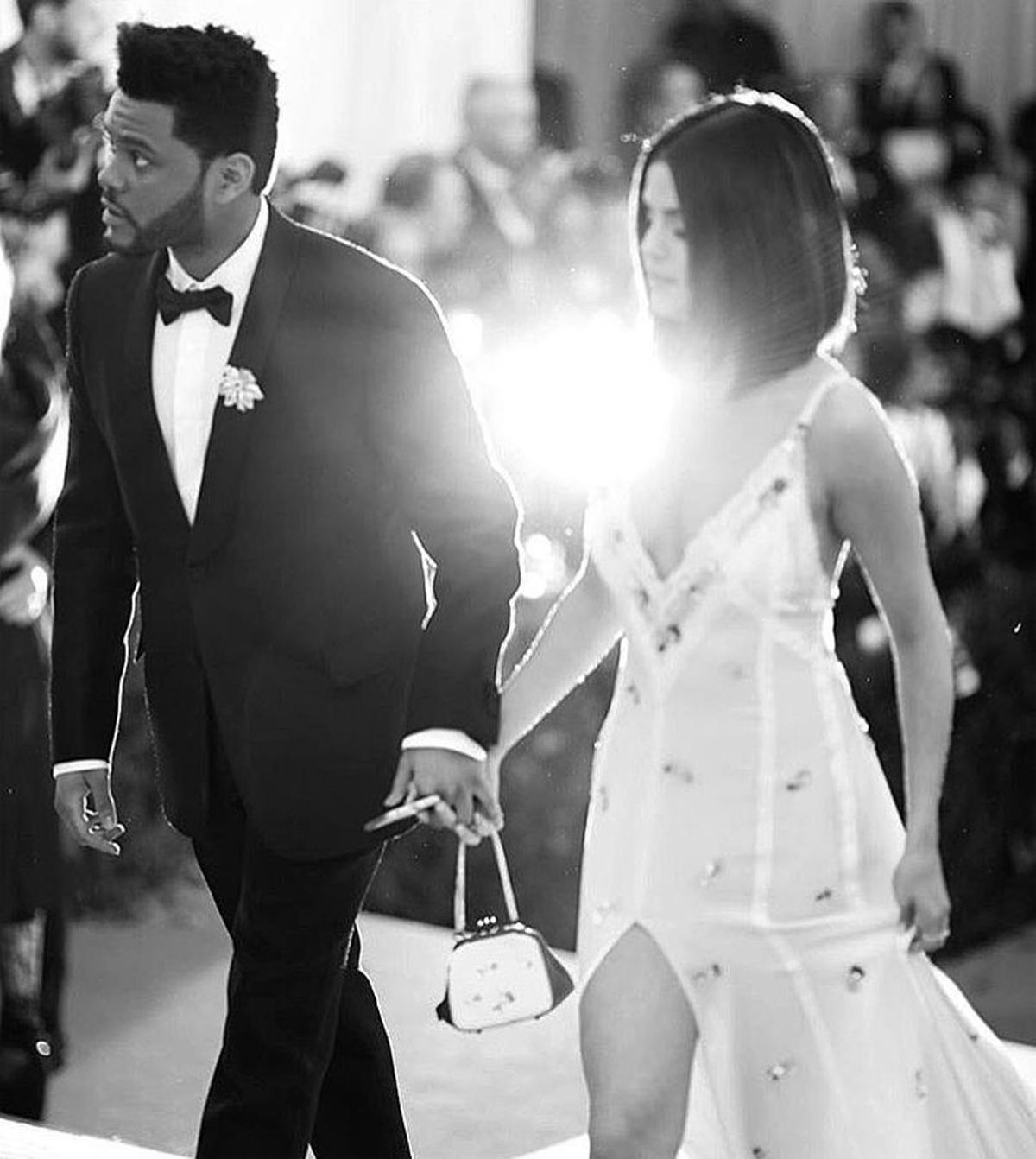 Las fotos con más 'likes' de Instagram: #7 Selena Gomez y The Weeknd en la Gala MET