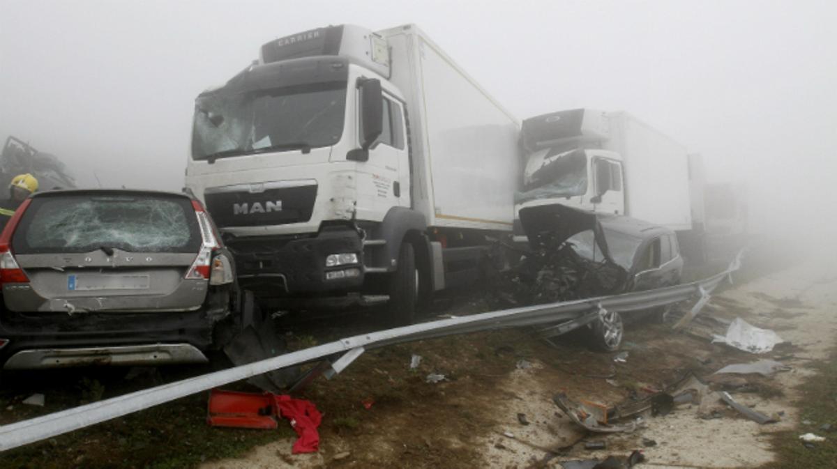 Accident múltiple en una autovia de Lugo.