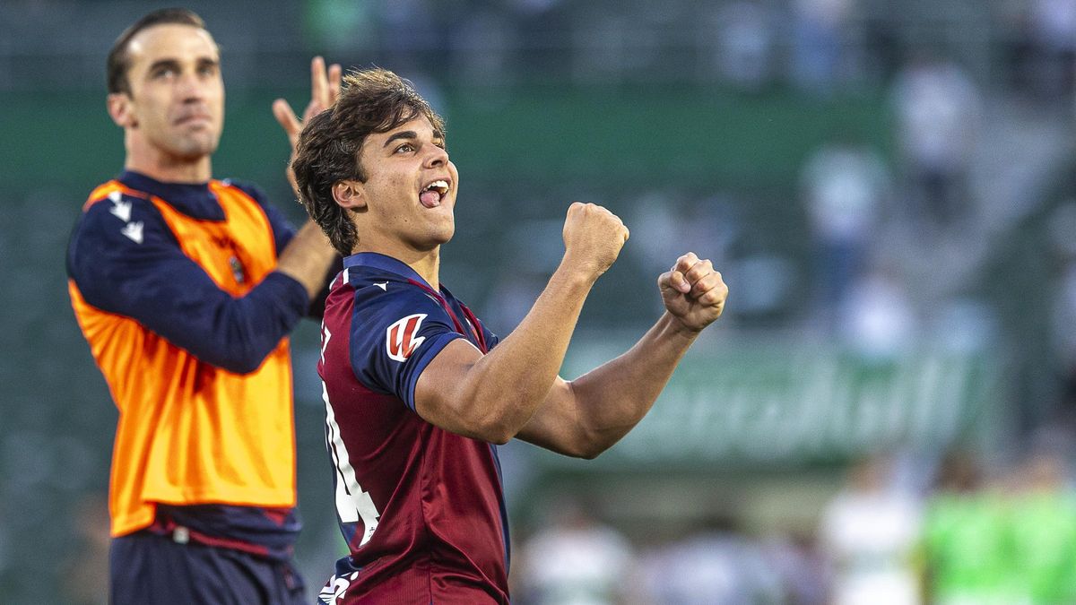 Carlos Álvarez tras la victoria del Levante en Elche