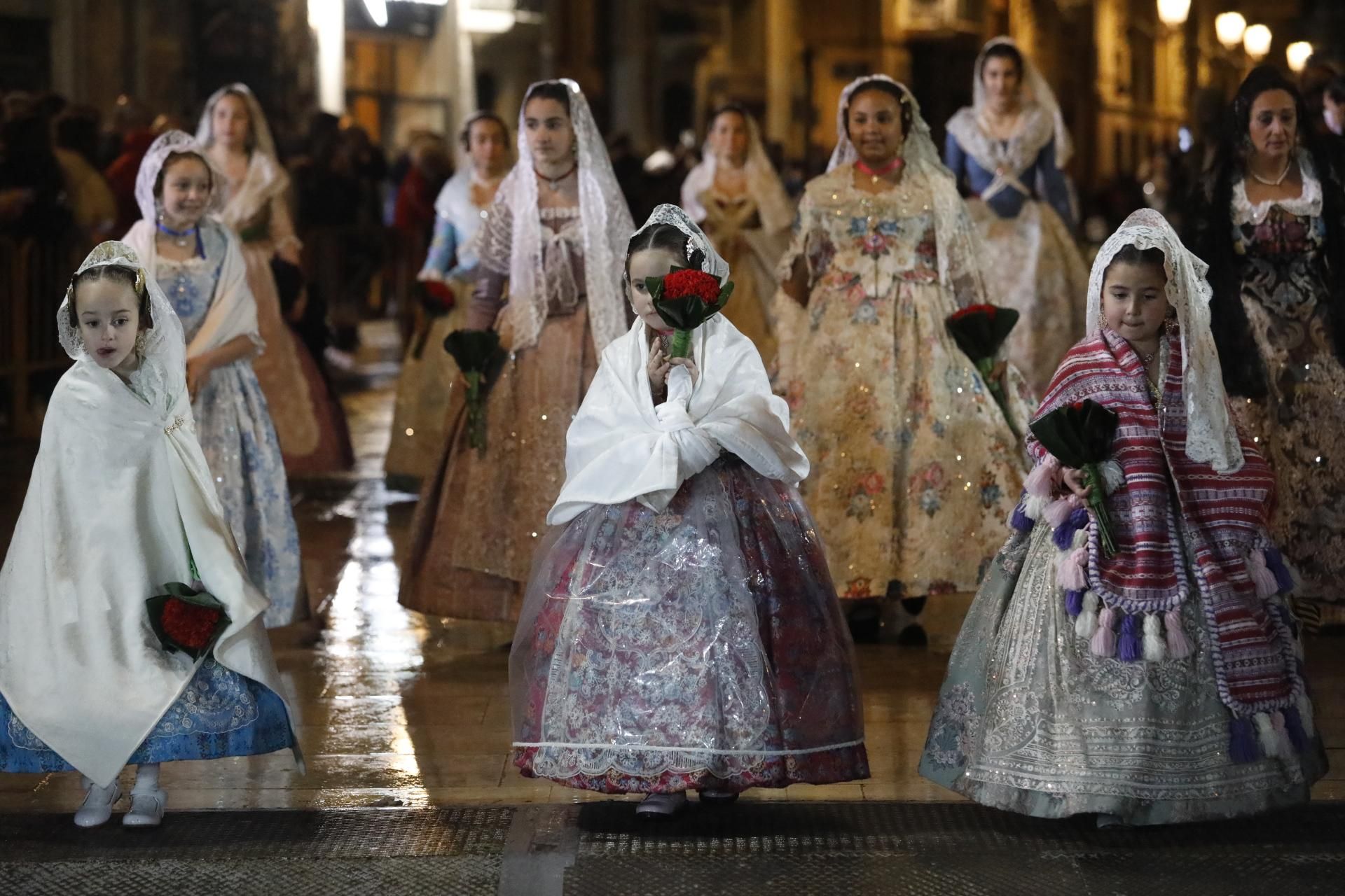 Búscate en el primer día de ofrenda por la calle Quart (entre las 22:00 a las 23:00 horas)