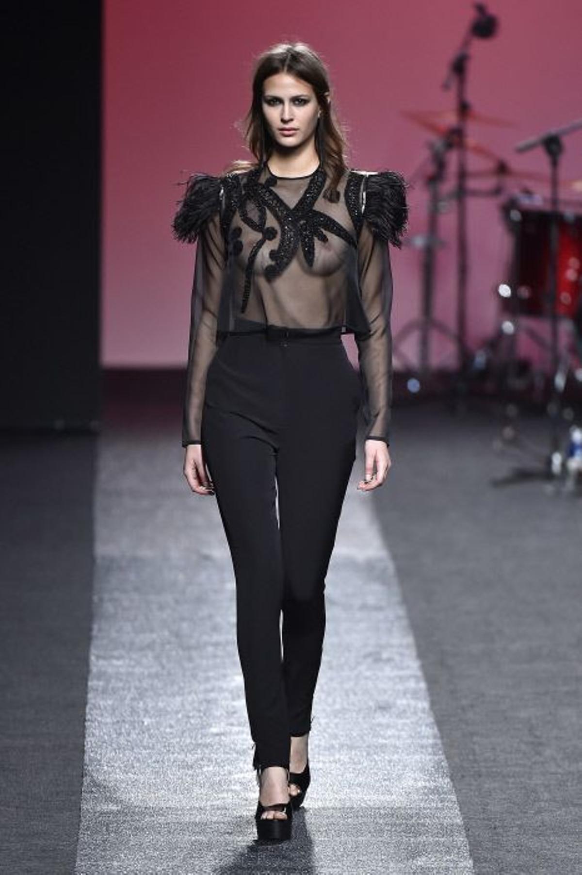 Juana Martín, MBFWM, Otoño Invierno 2017, 12