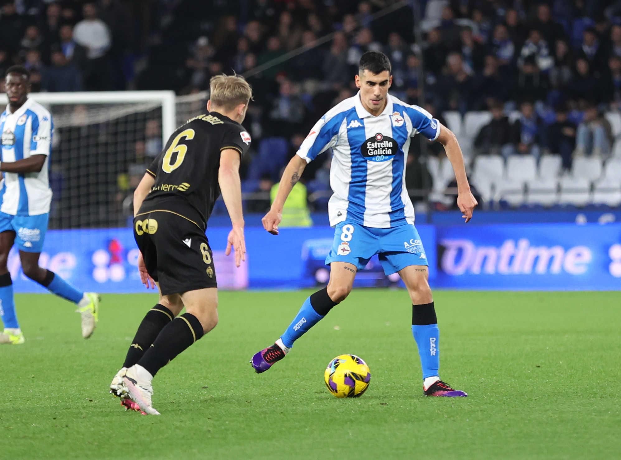 El Dépor golea al Castellón en Riazor (5-1)