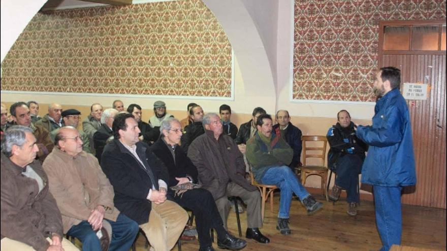 Asistentes a la charla que tuvo lugar en la antigua Cámara Agraria