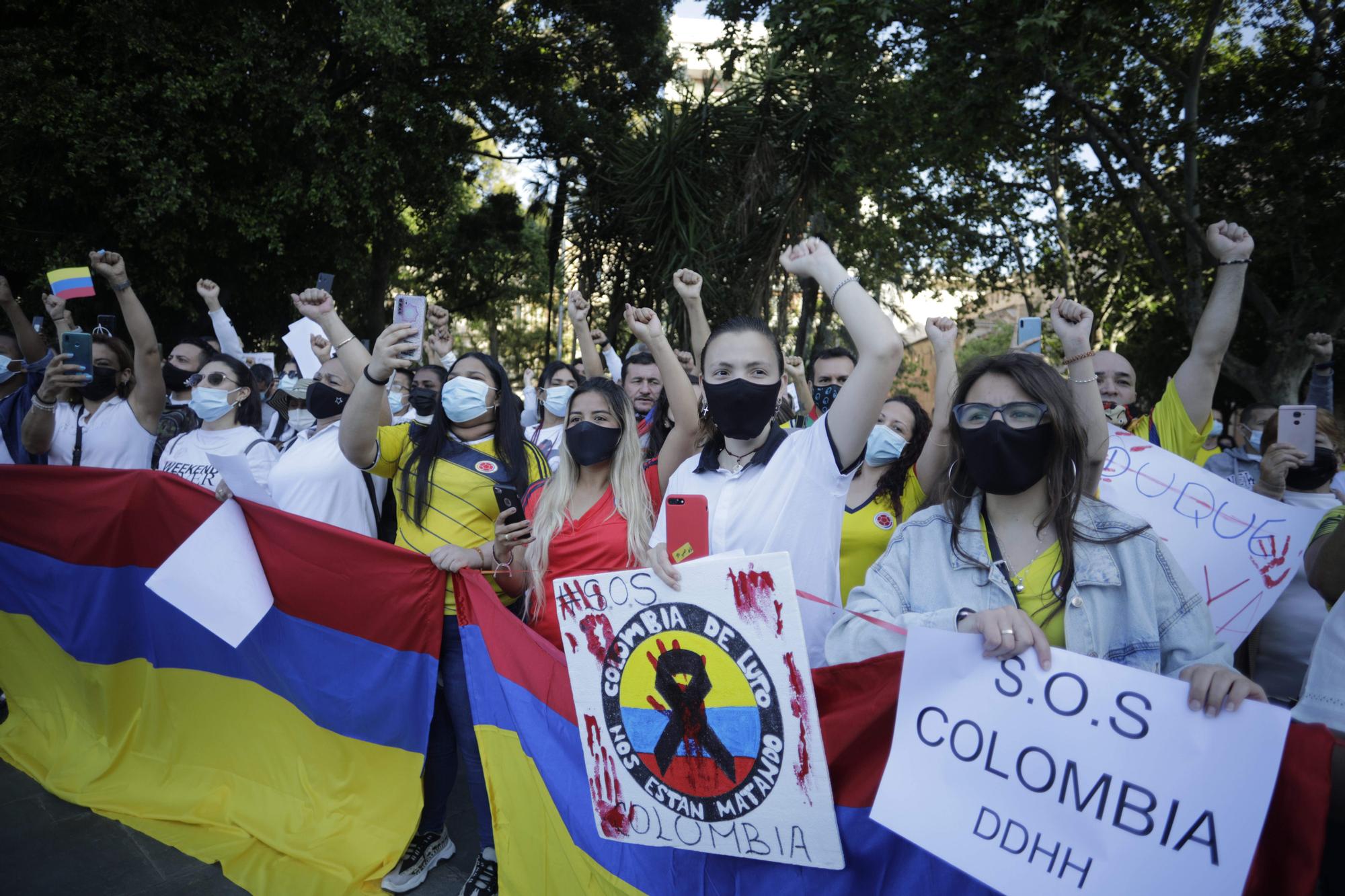 Más de 500 personas se manifiestan en Palma por la libertad de Colombia