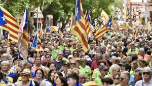 La manifestación de entidades independentistas de este miércoles en Lleida por la Diada ha reunido a unas 3.000 personas según cifras la Policía Local y 8.000 según la organización.
