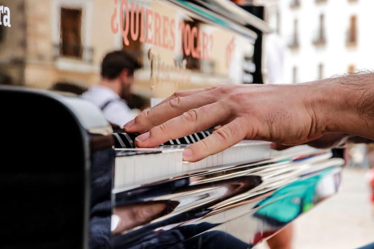 Imagen de archivo de un piano.