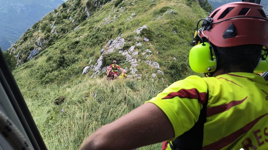 Rescatados cuatro montañeros con golpes de calor en Ponga y los Picos de Europa