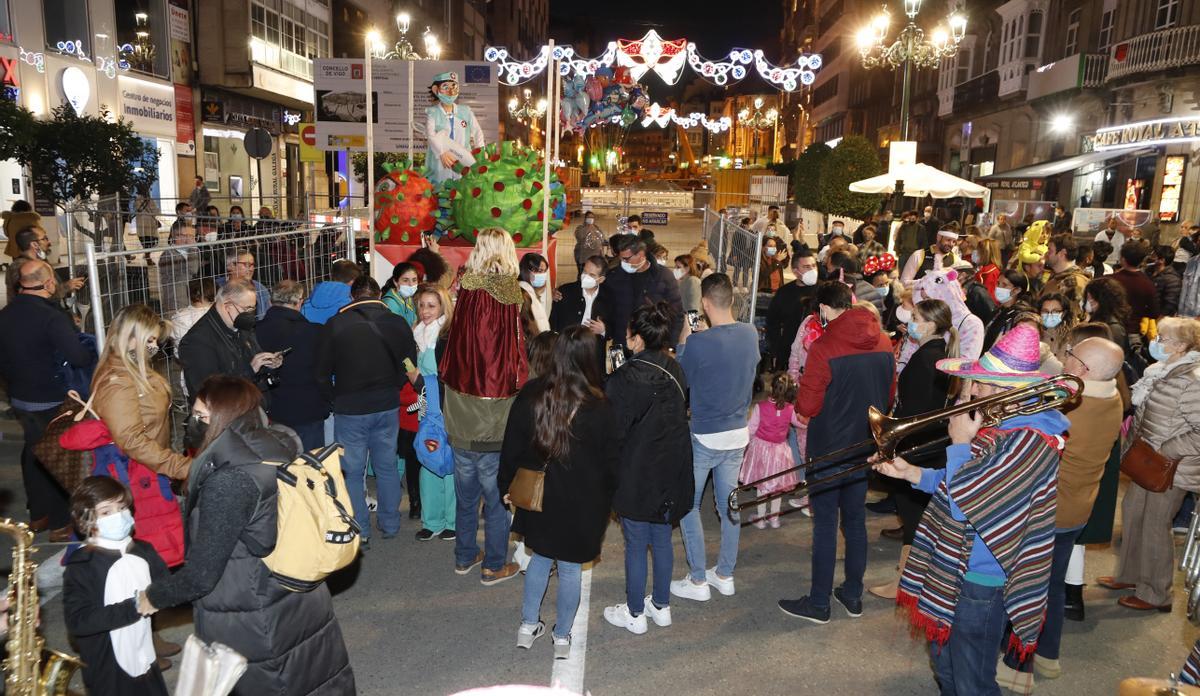 Vigo arranca su Entroido entronando al COVID