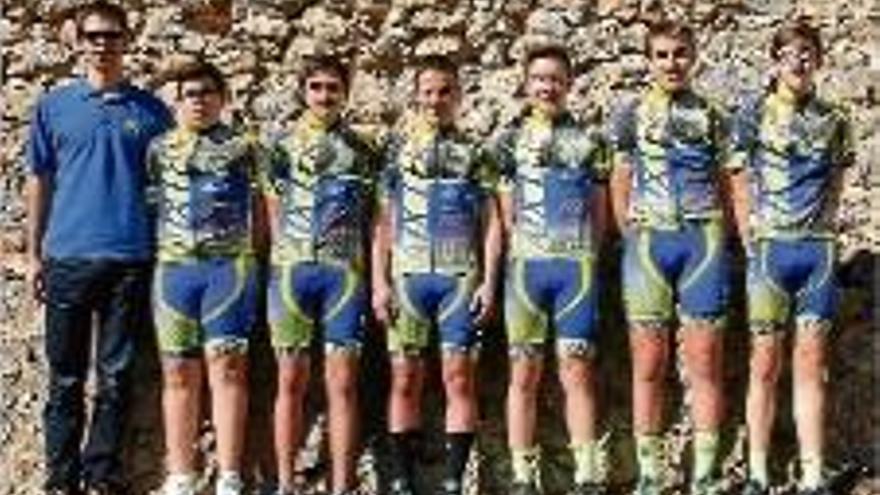 El Club Ciclista Baix Ter presenta els seus equips amb novetats