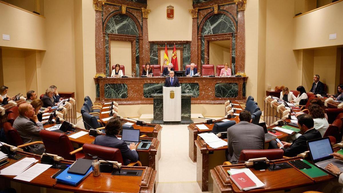 Jesús Cano, durante su intervención en la Asamblea Regional, este lunes.