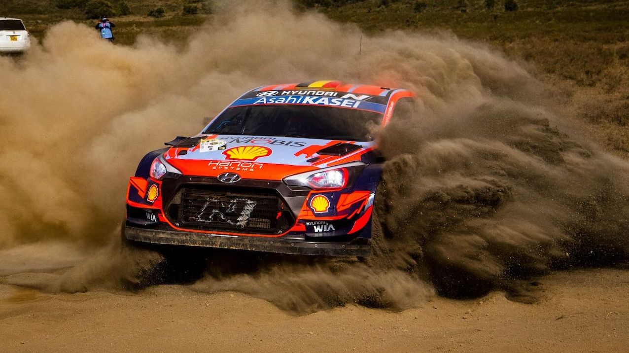 Neuville, en acción en Kenia