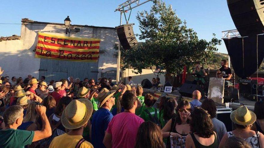 Fiesta asegurada en el Aplec dels Ports en Vilafranca