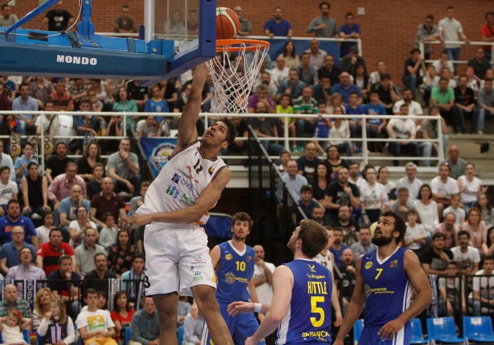 El Oviedo Baloncesto vence al Ourense en Pumarín