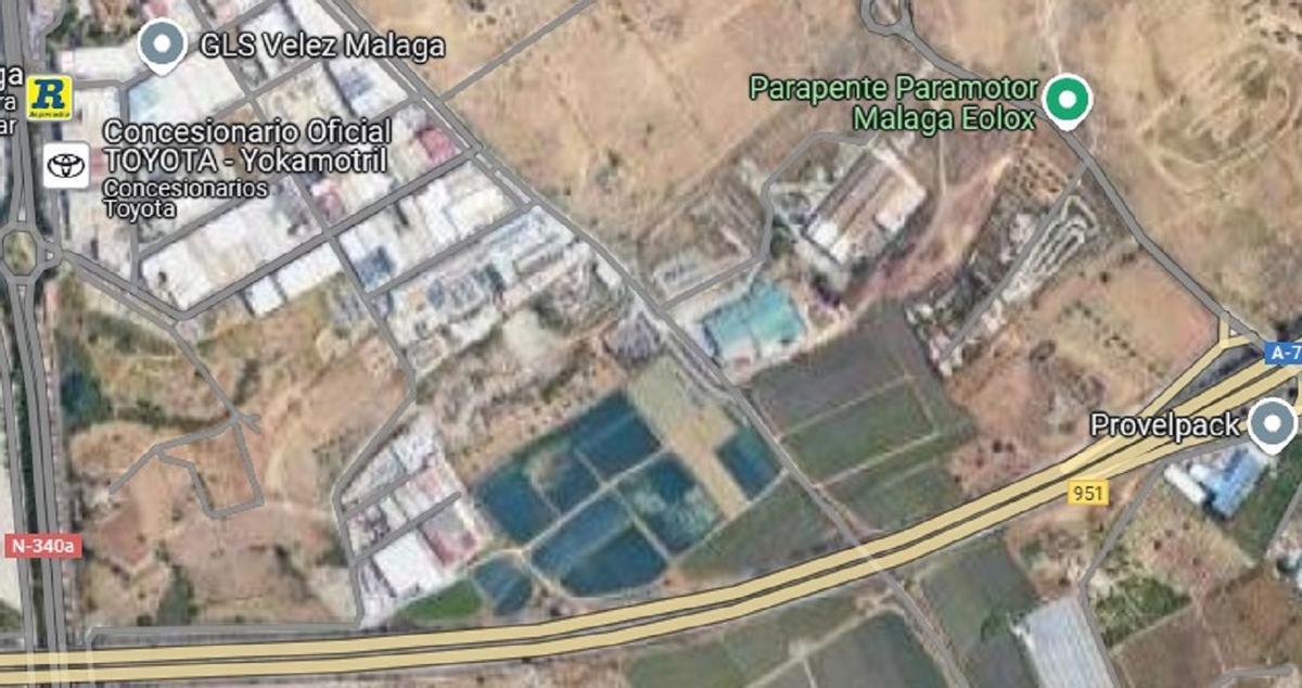 La desaladora de la Axarquía se va a construir al norte de la autovía junto al camino del Higueral.