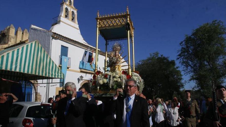 La hermandad de Linares ya tiene cartelista y pregonero