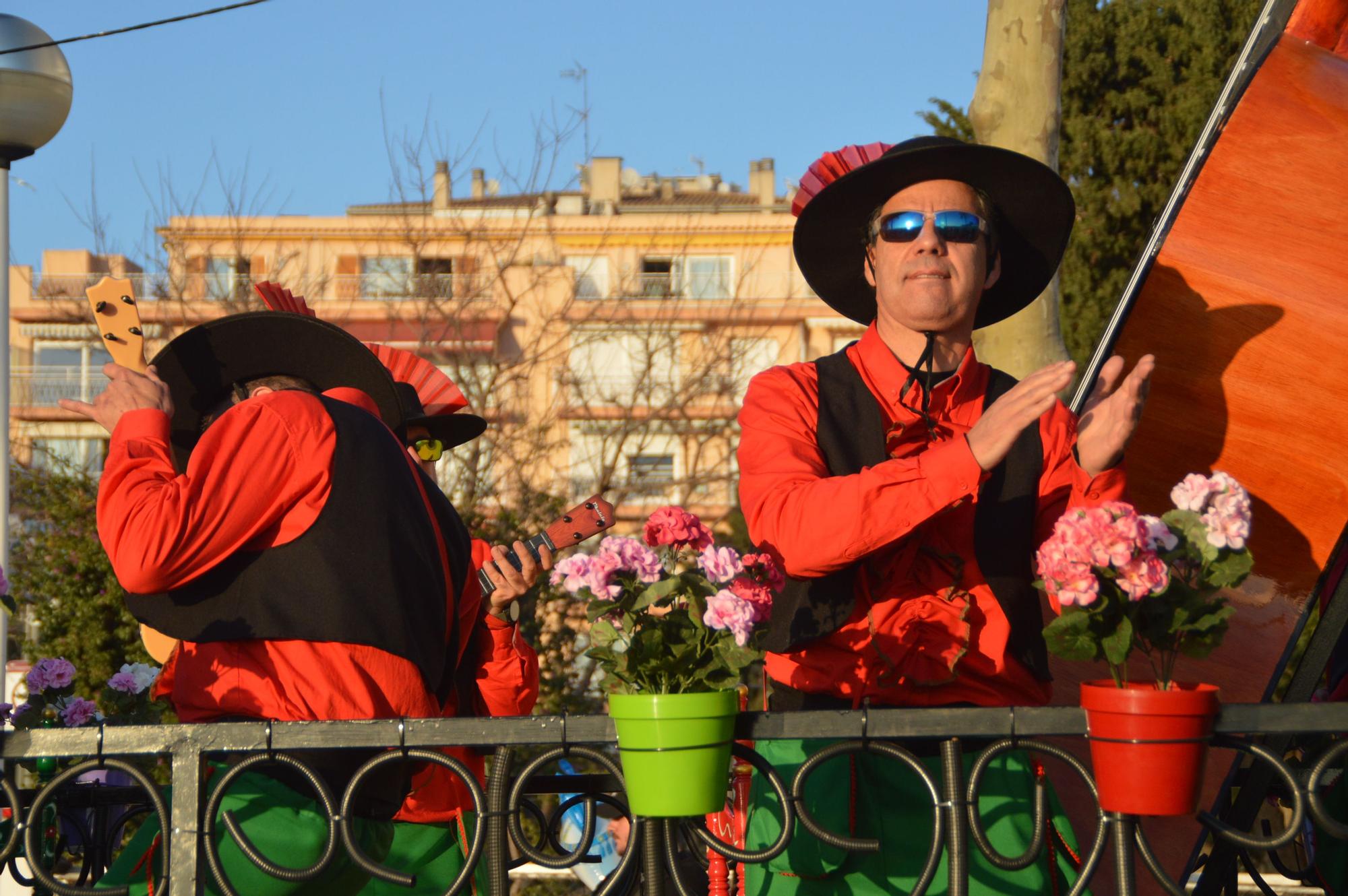 El carnaval de Roses ho peta