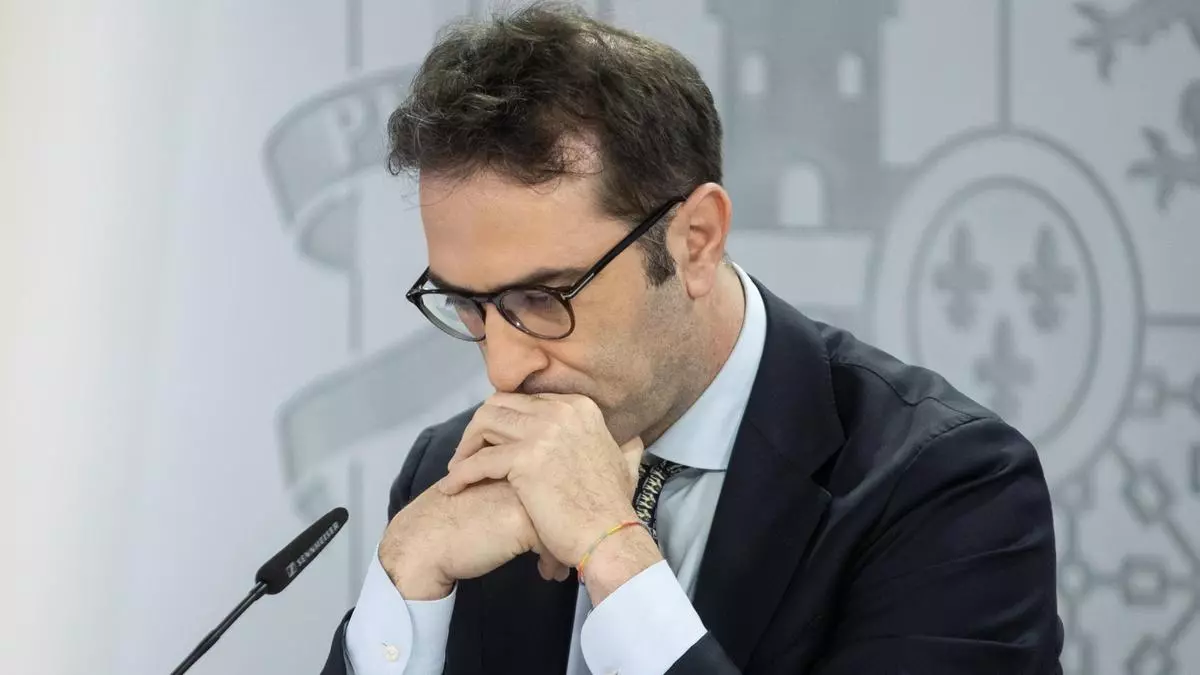 El Gobierno defiende ante Bruselas y BBVA que la ley le permite "introducir exigencias adicionales y diferentes" a la opa sobre el Sabadell