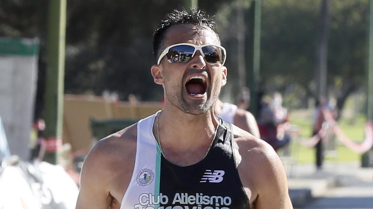 Luis Manuel Corchete cumplía su sueño en el Campeonato de España al lograr la mínima olímpica en la prueba de 50 kms marcha.