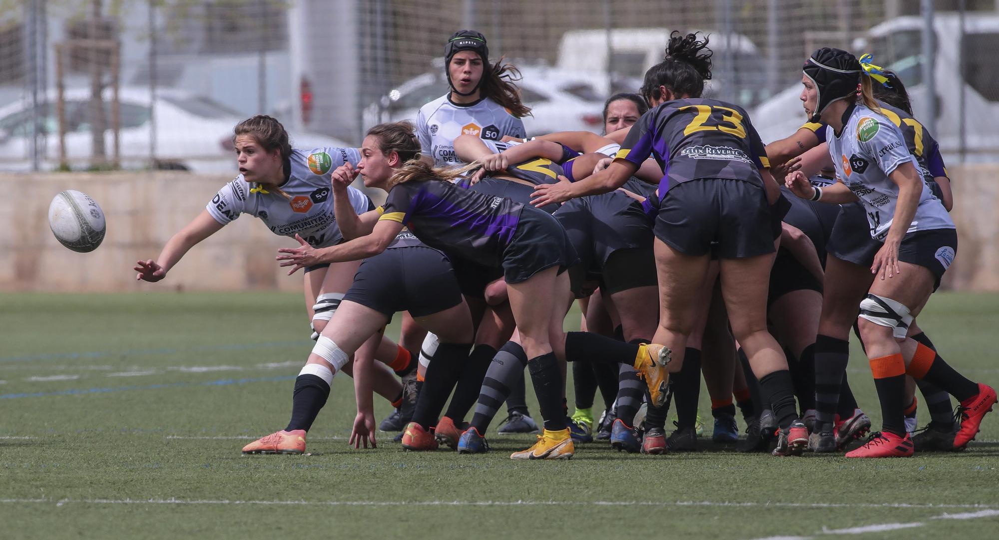 Partido entre Les Abelles, con las dos refugiadas ucranianas, y el CUDER