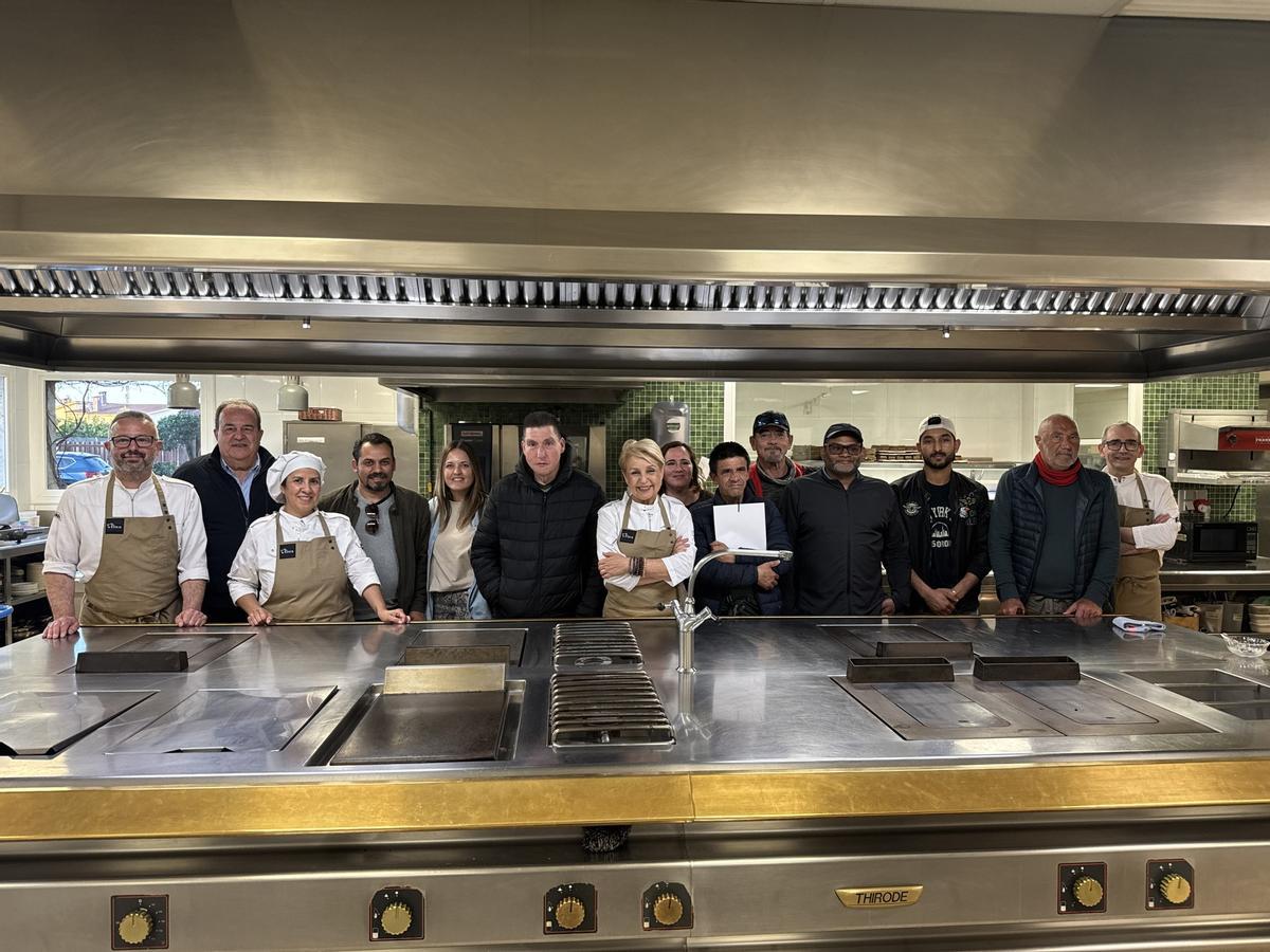 Participantes durante el programa de Cáritas en colaboración con La Finca de Susi Díaz