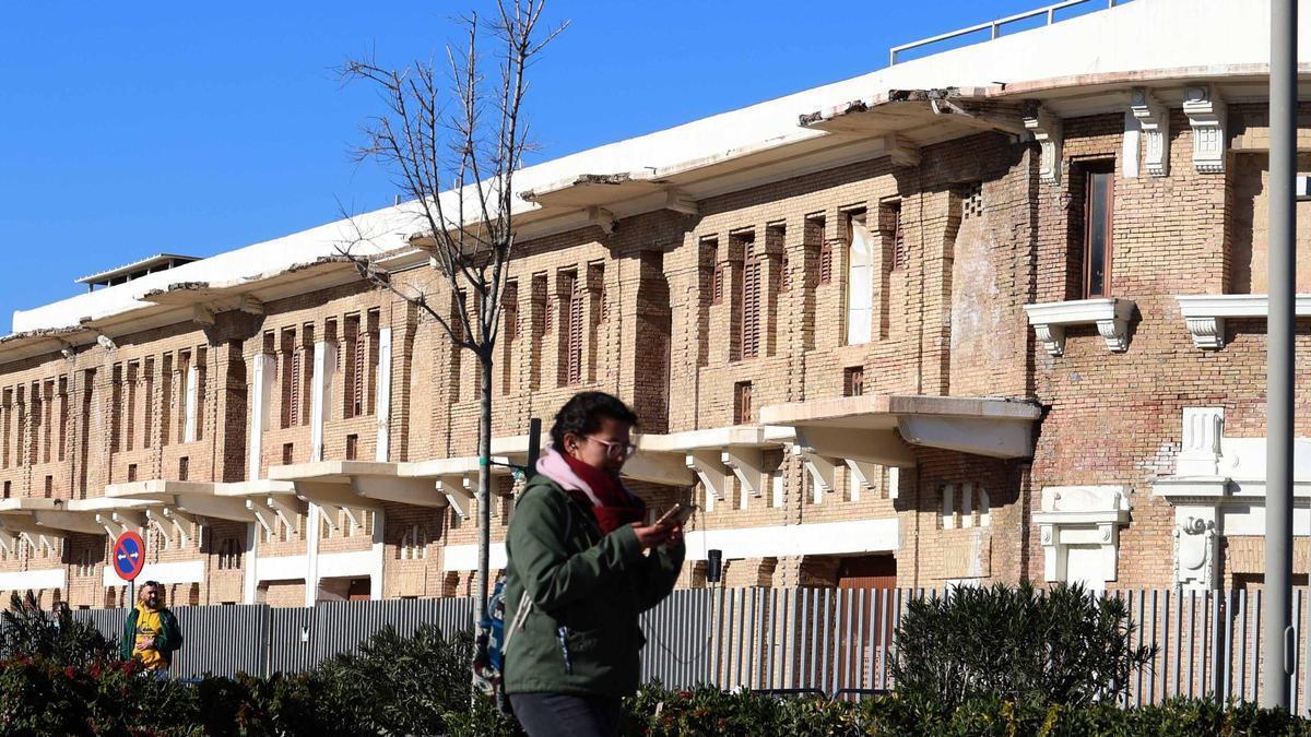 Los Docks de València, en espera de rehabilitación y uso